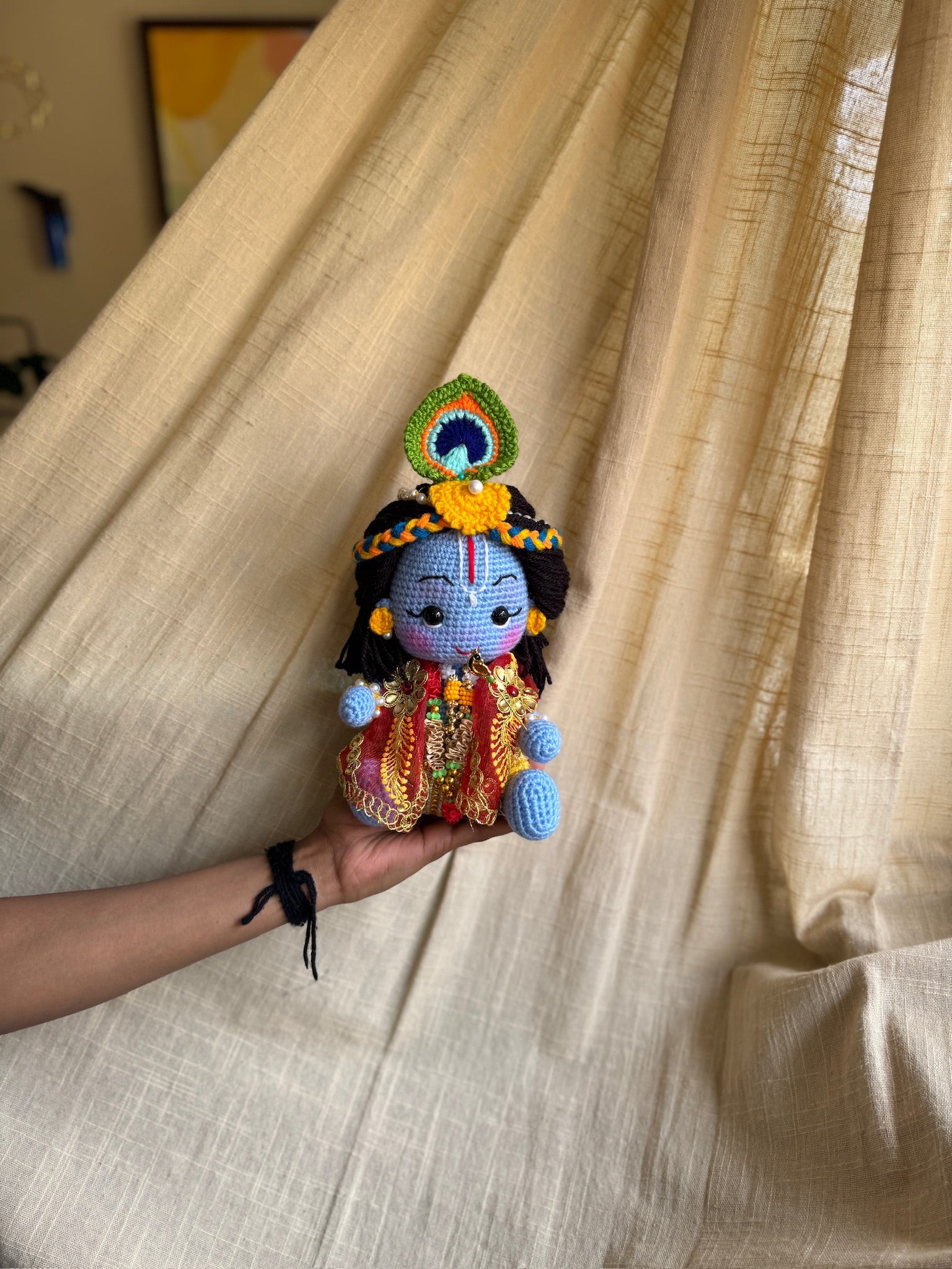 Kanhaji Idol, hand-crocheted by Mindori
