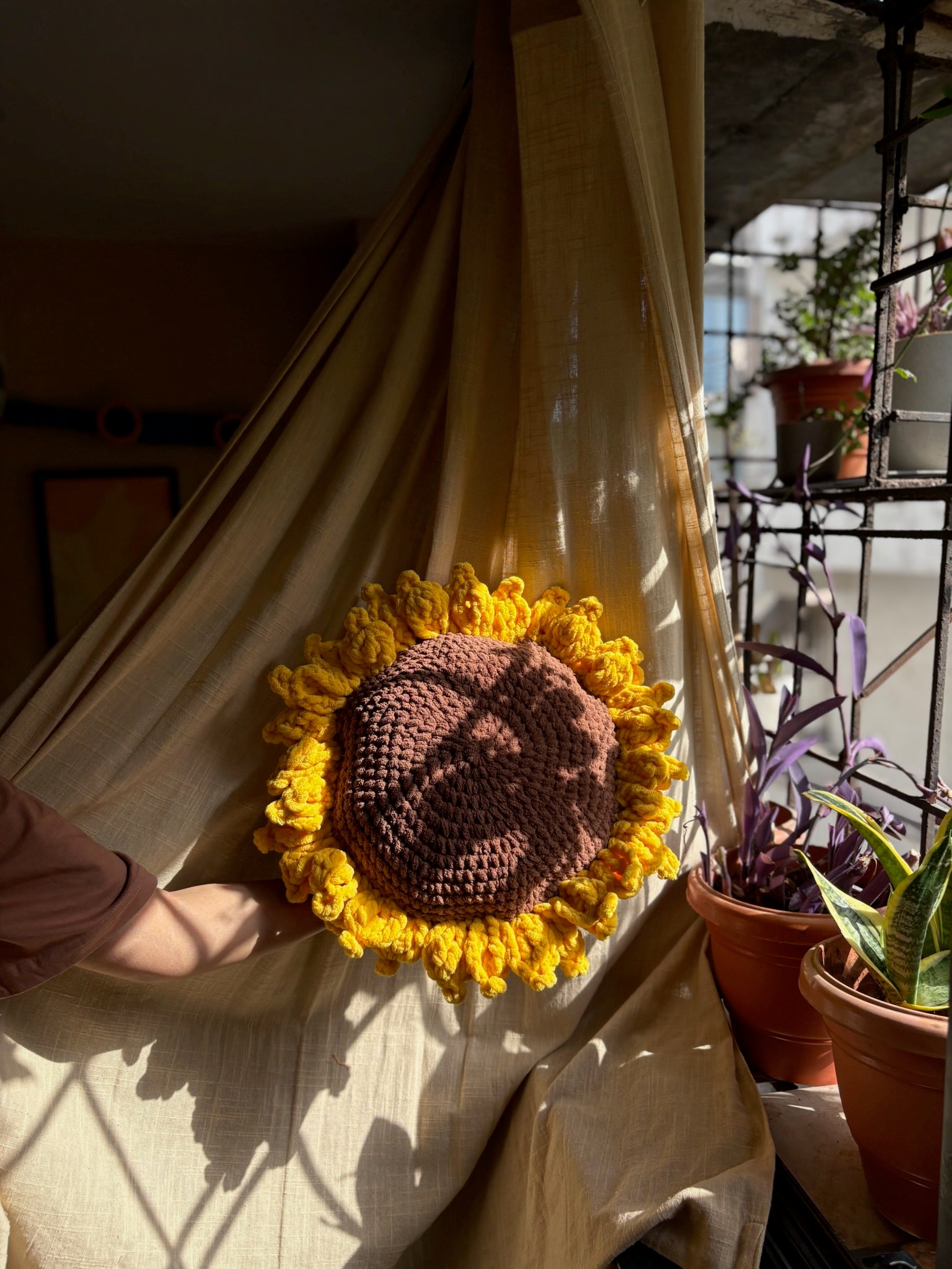 Sunflower Cushion, hand-crocheted by Mindori