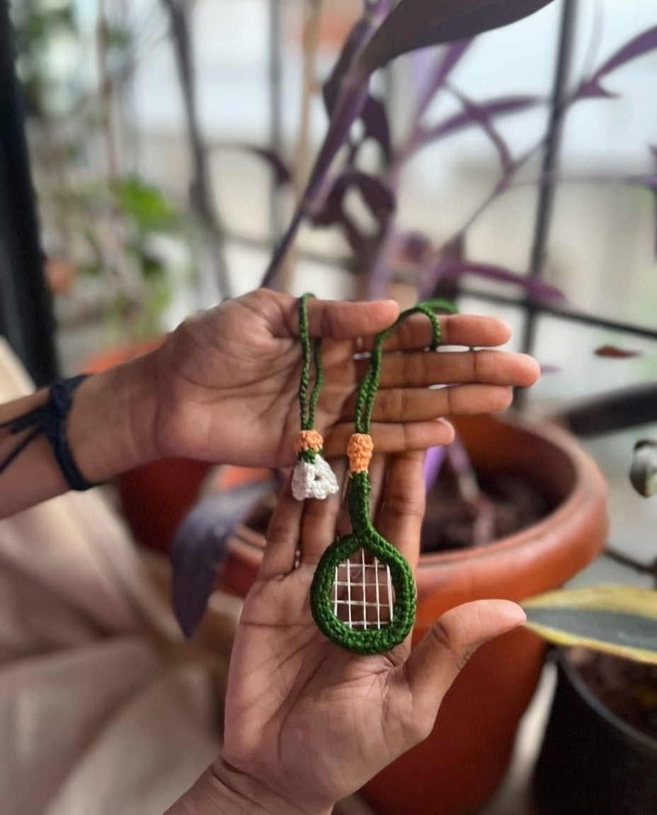 Badminton & Shuttle Charm, hand-crocheted by Mindori
