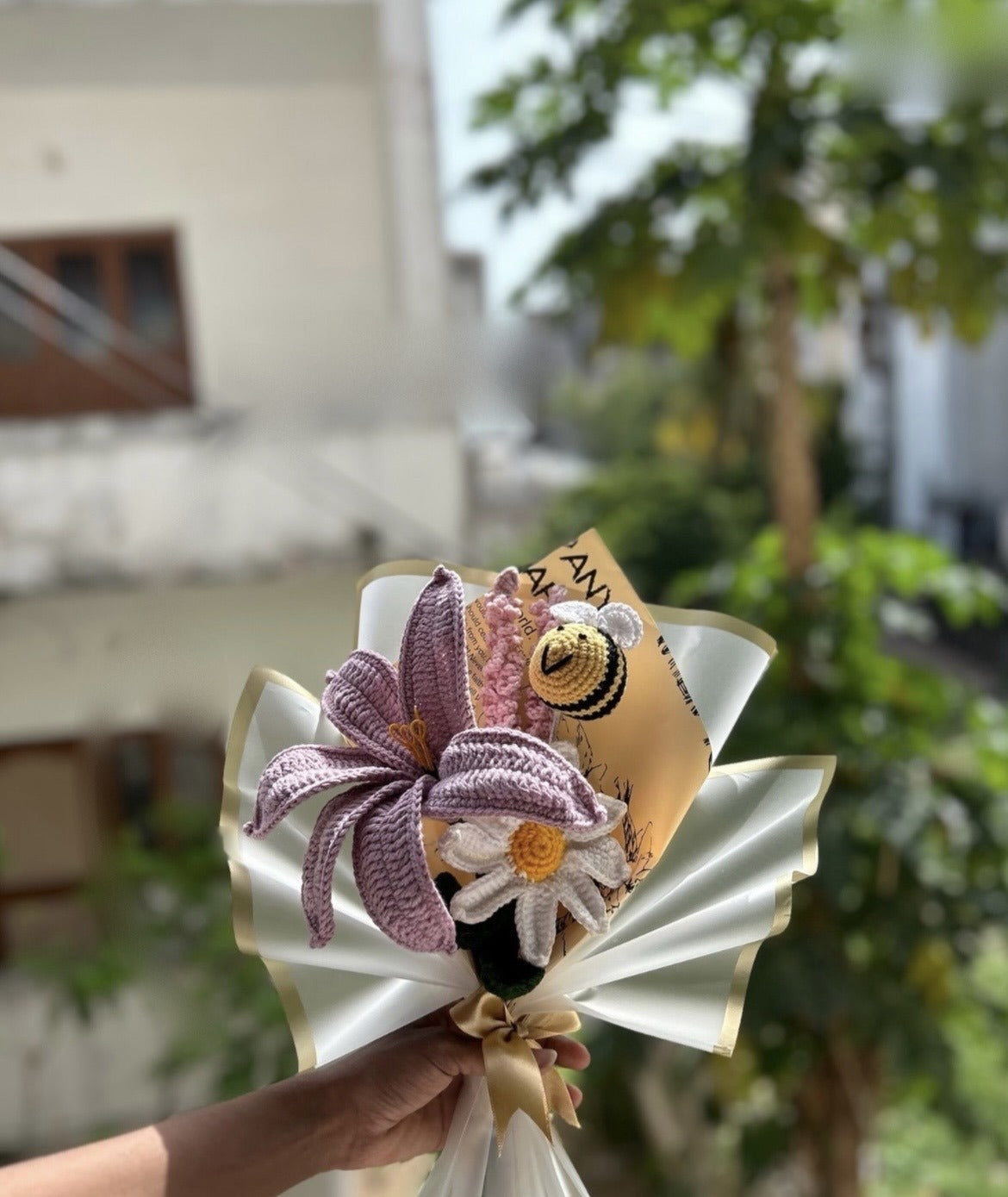 Bee & Lily Bouquet, hand-crocheted by Mindori