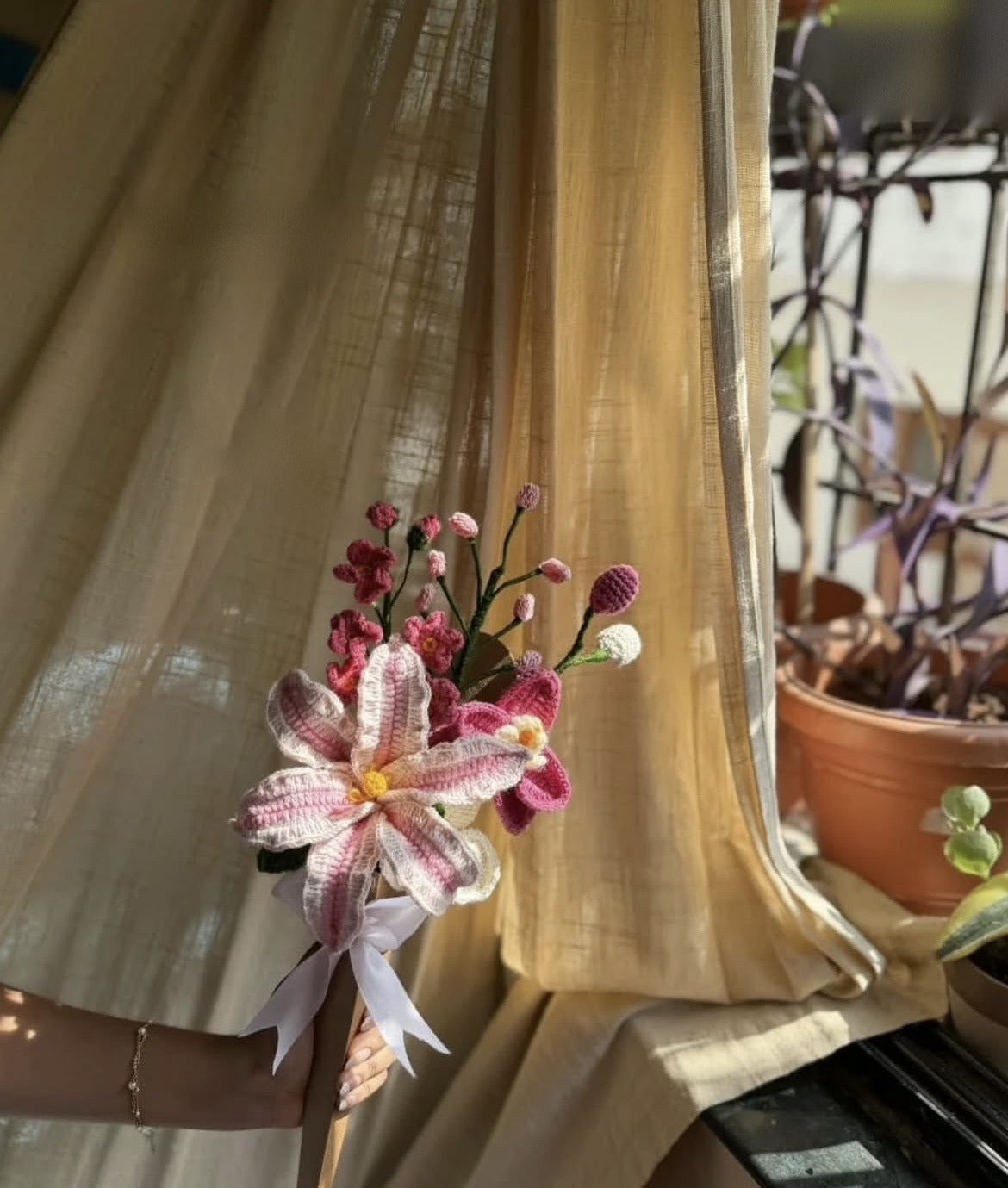 Blush Lily Bouquet, hand-crocheted by Mindori